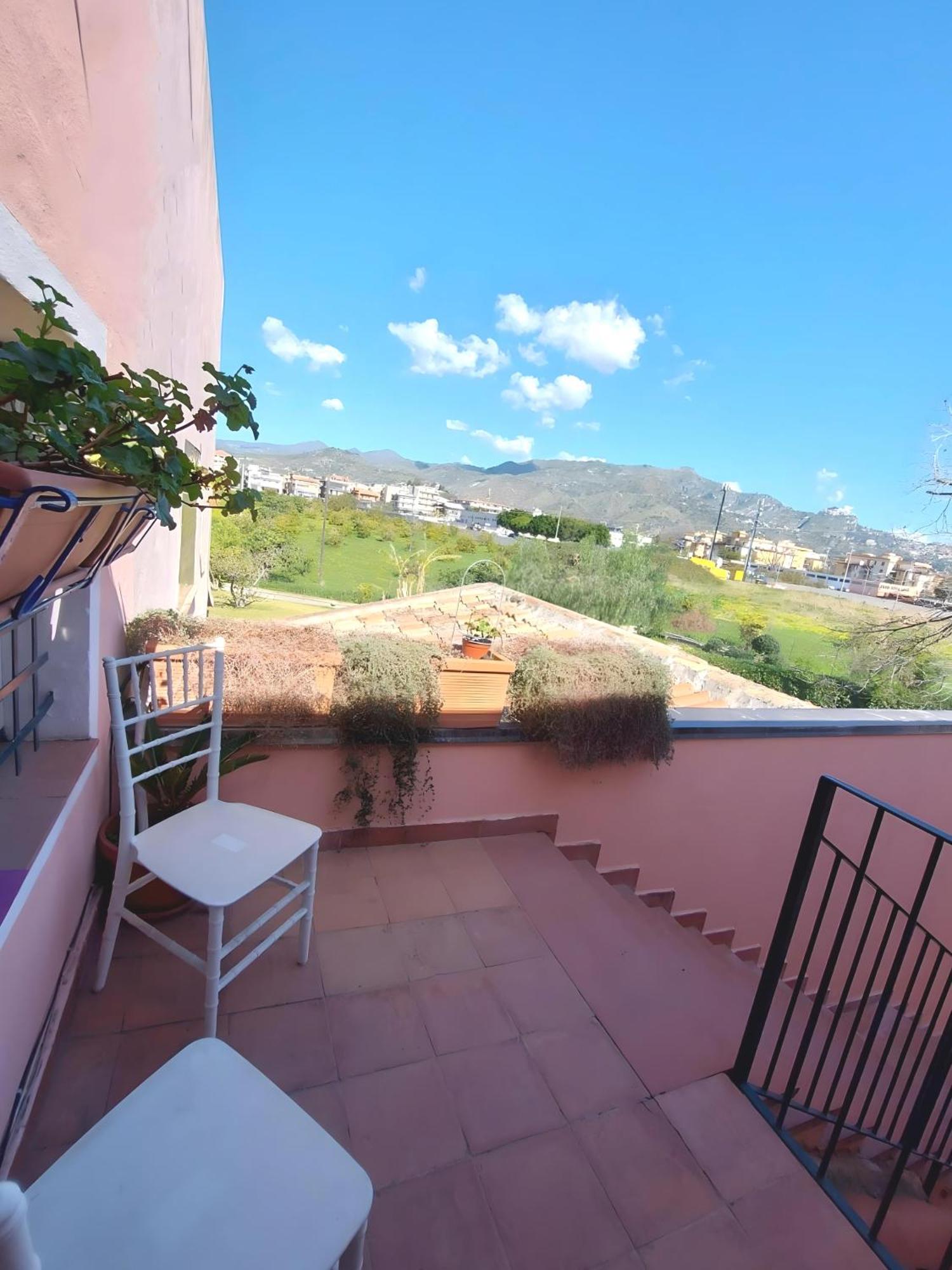 Villa Nadira Giardini Naxos Eksteriør billede