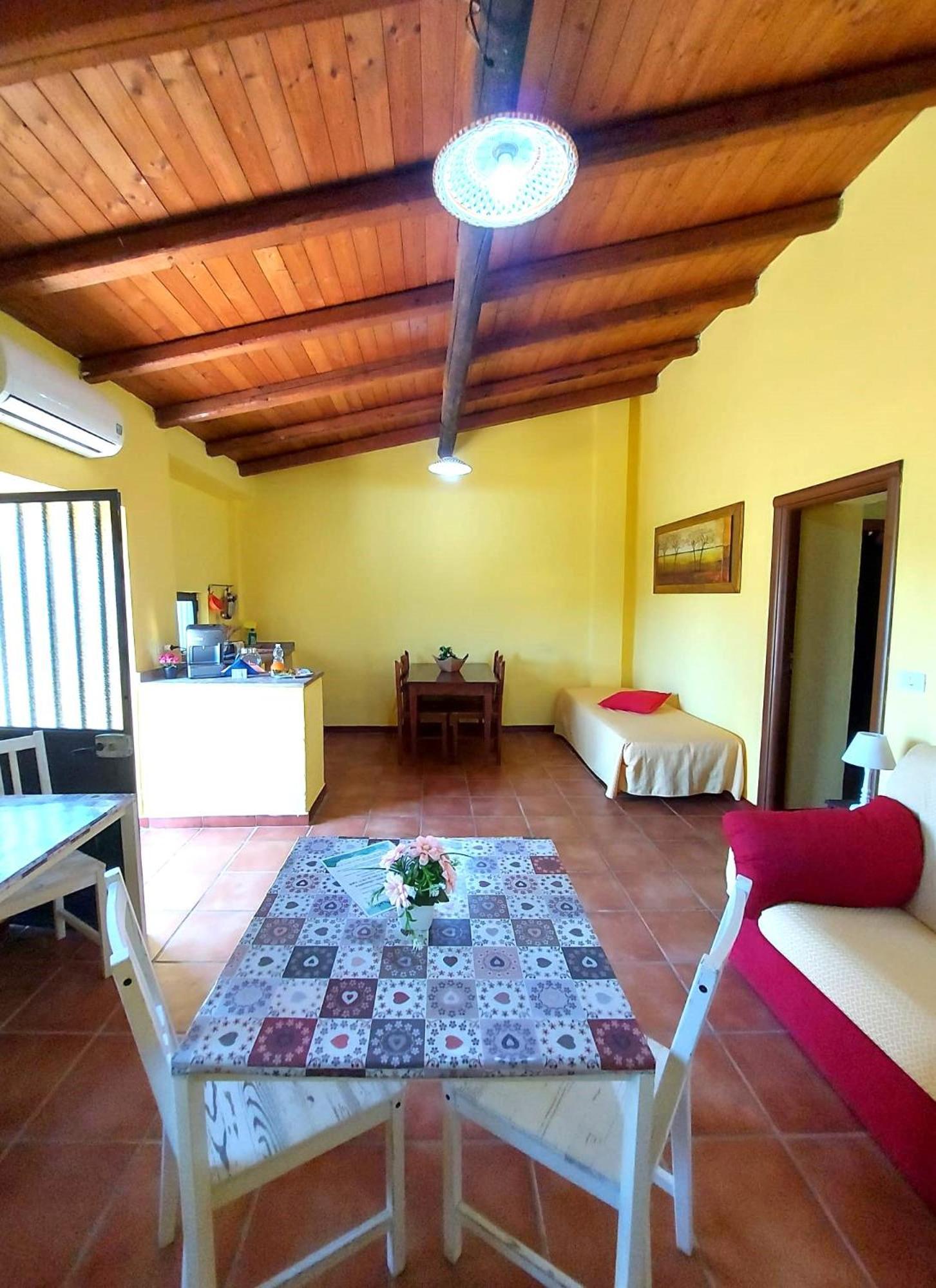 Villa Nadira Giardini Naxos Eksteriør billede