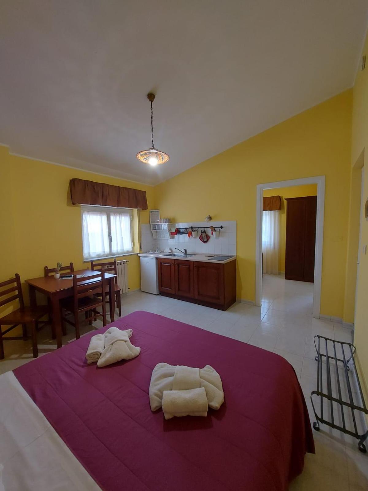 Villa Nadira Giardini Naxos Eksteriør billede